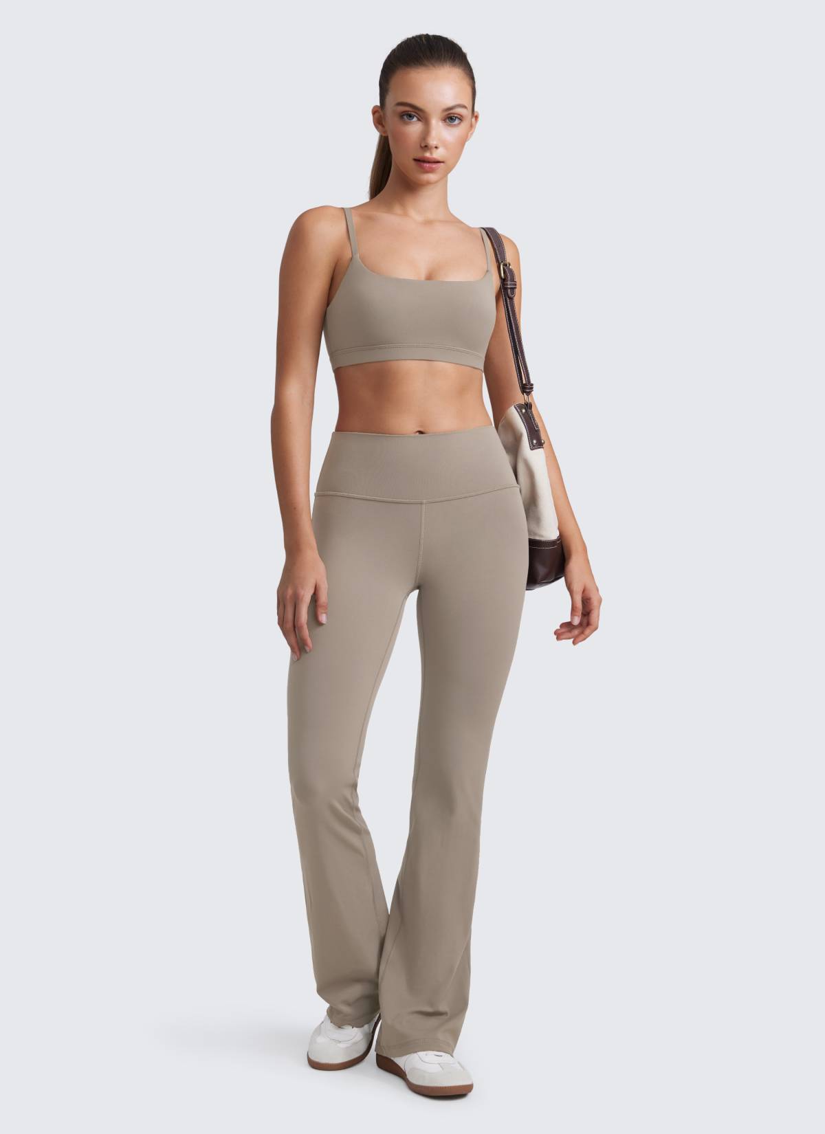 CRZ YOGA 여성용 Butterluxe 조절 가능한 스파게티 스트랩 스쿱넥 브라, 웜 애쉬 그레이