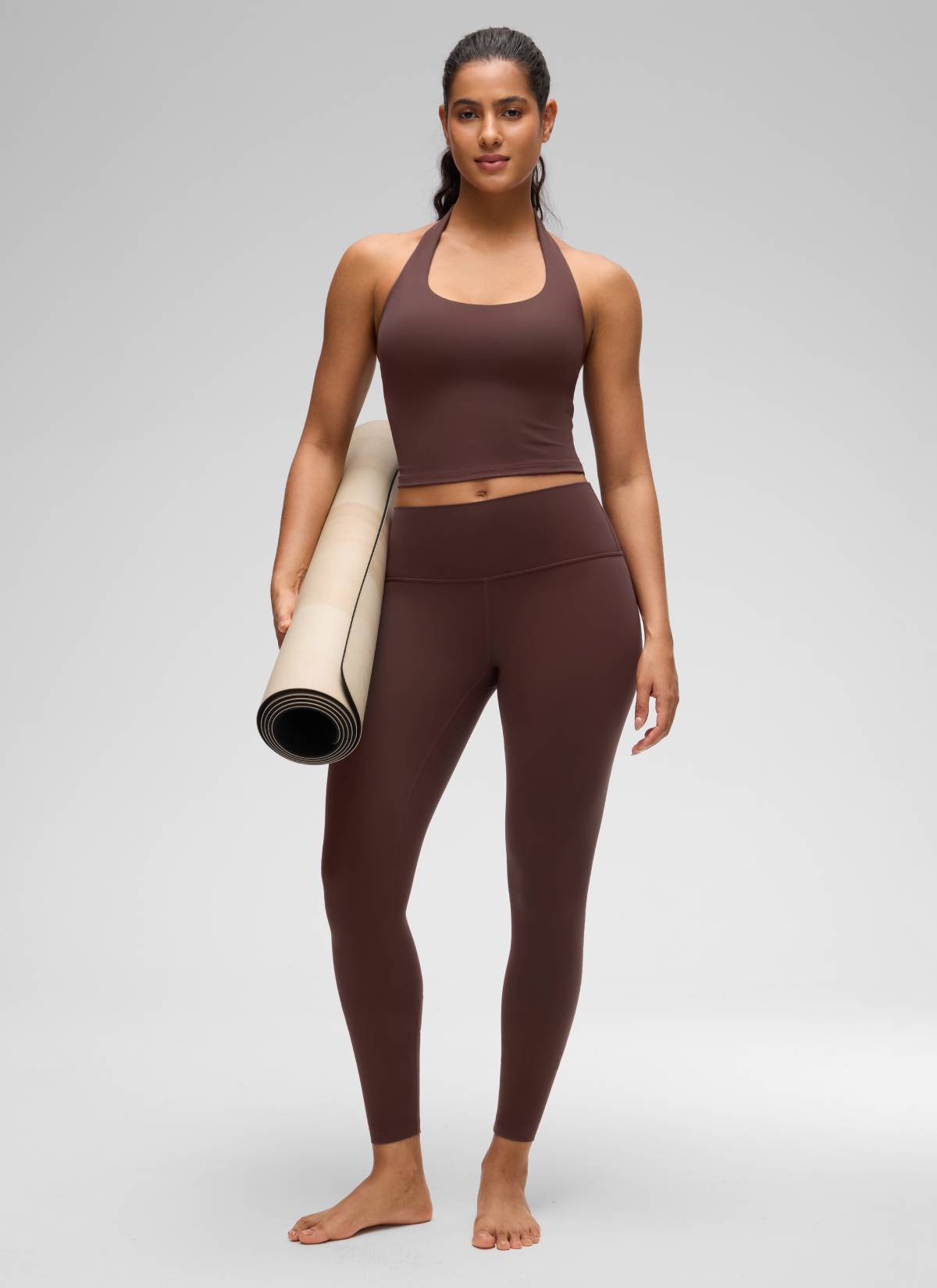 CRZ YOGA 여성용 Butterluxe 홀터넥 롱라인 스포츠 브라 크롭 탱크탑, 타우프