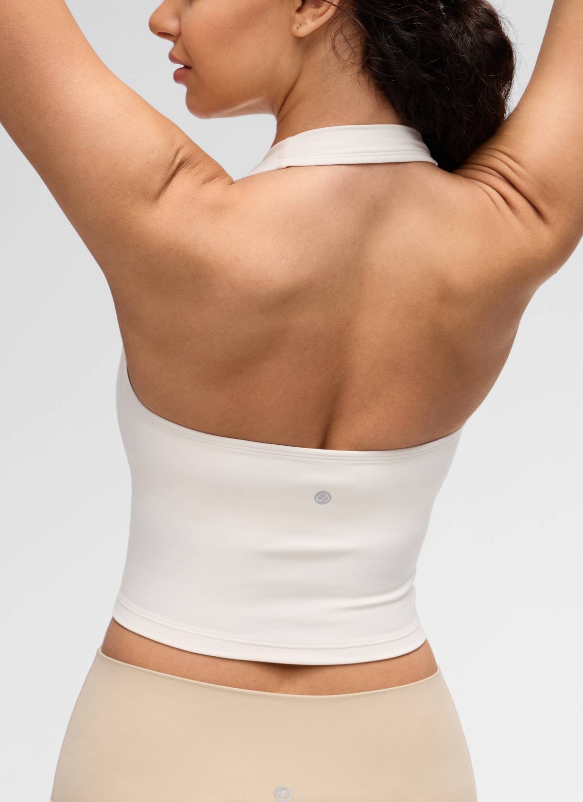 CRZ YOGA 여성용 Butterluxe 홀터넥 롱라인 스포츠 브라 크롭 탱크탑 화이트, 살구색