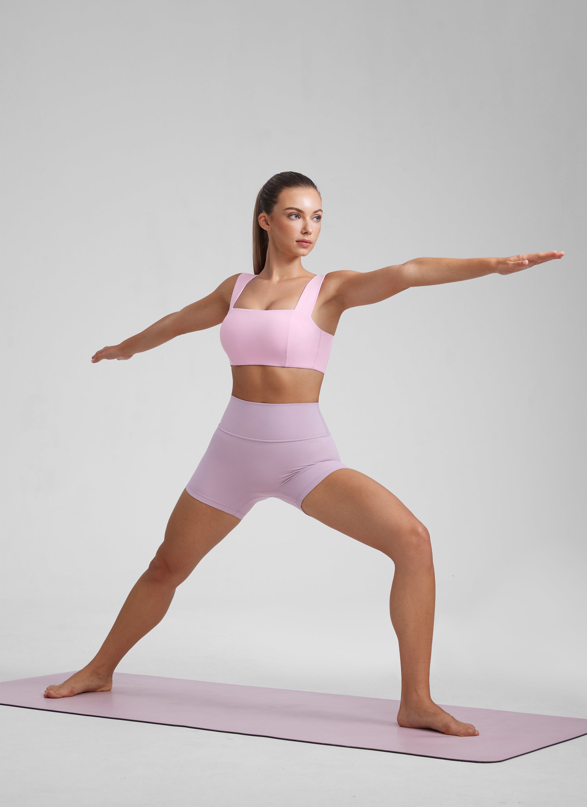 CRZ YOGA Butterluxe 여성용 스퀘어 넥 오픈 백 와이드 스트랩 스포츠 브라 비타 핑크