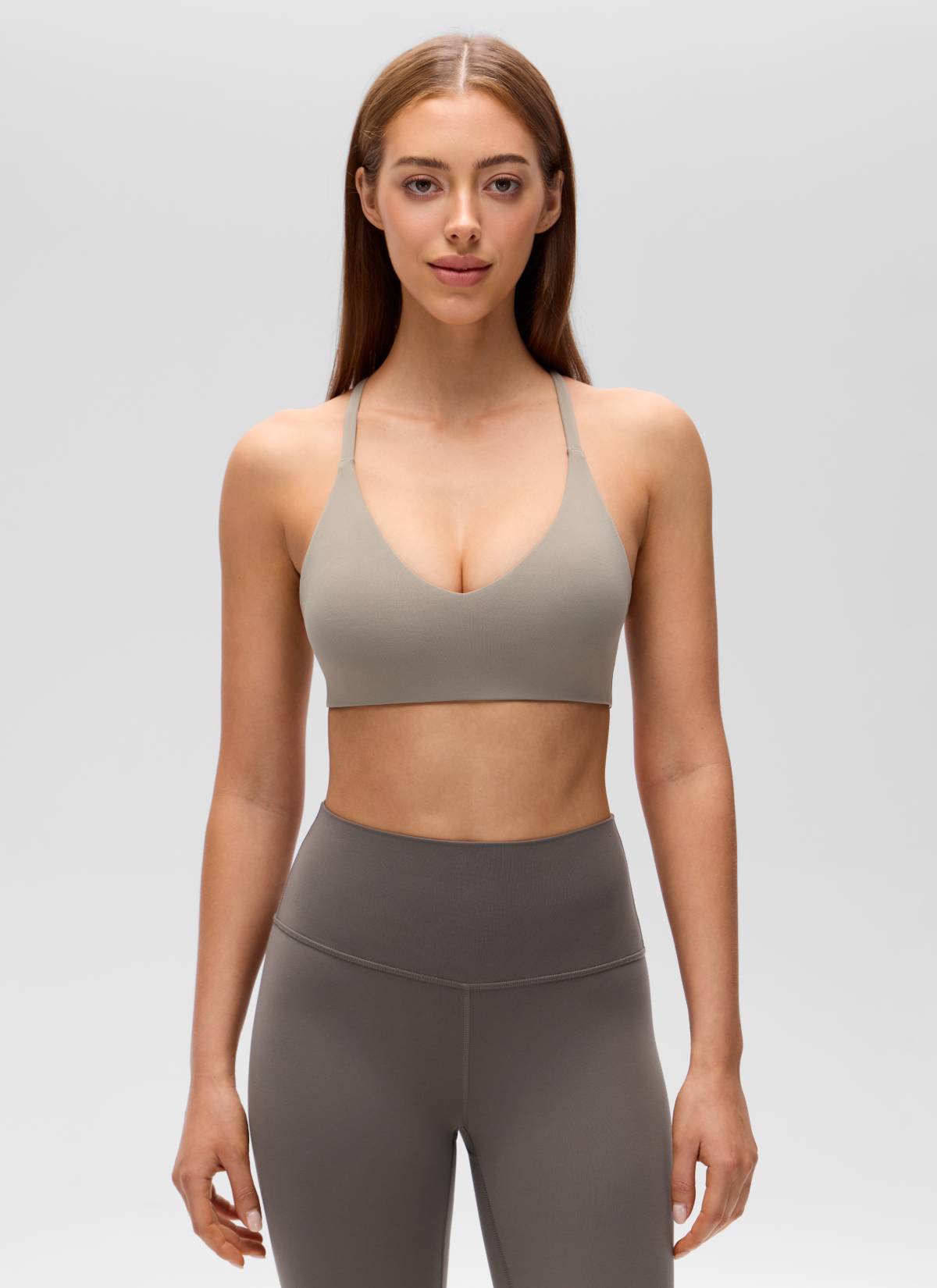 CRZ YOGA 여성용 Butterluxe V넥 레이서백 얇은 끈 스포츠 브라 웜 애쉬 그레이