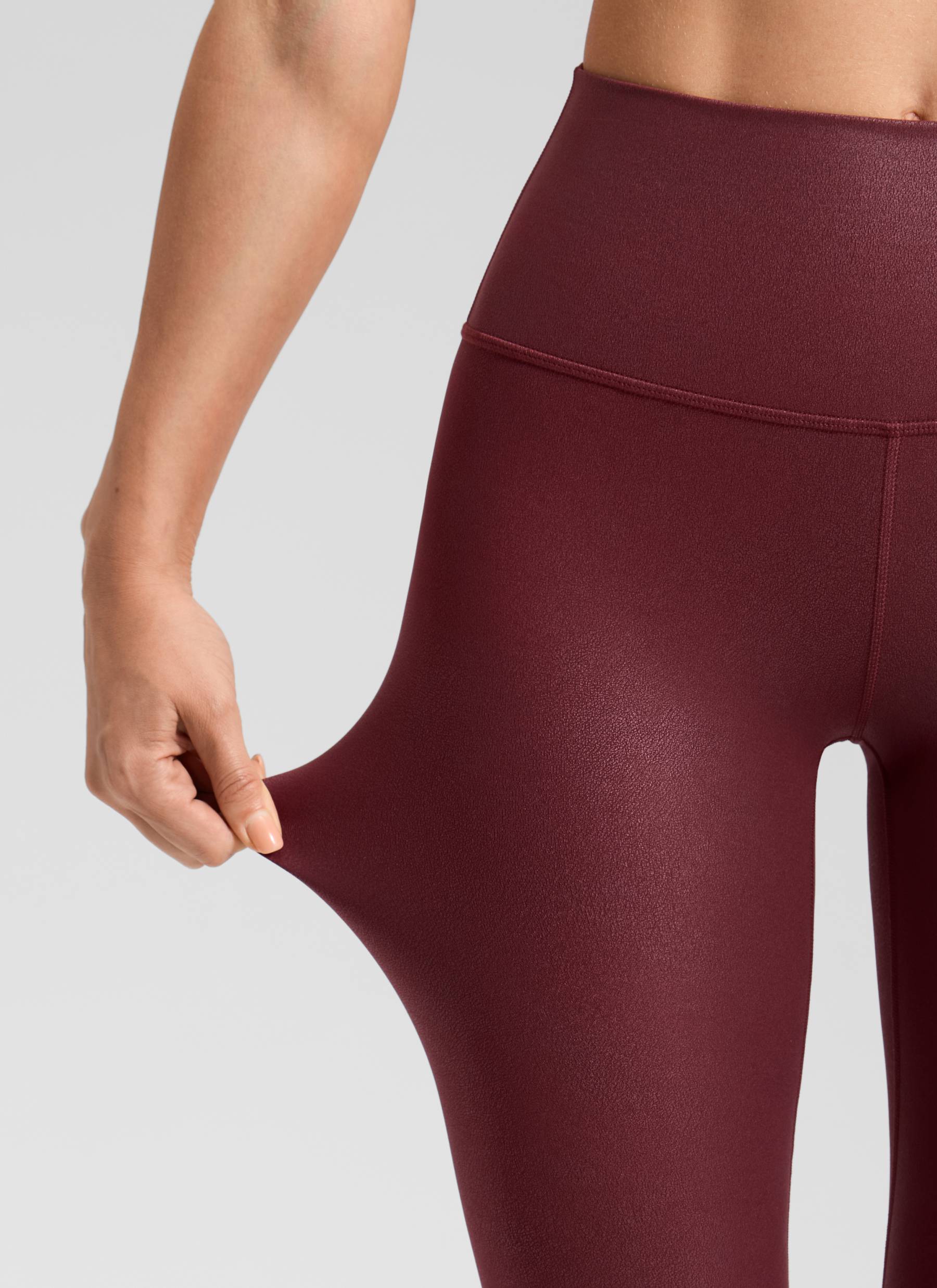 CRZ YOGA 여성 Butterluxe 매트 인조 가죽 레깅스 71cm 레드 메를로 포일 패턴